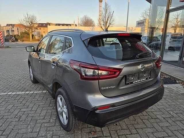 Nissan Qashqai DIG-T Urban Edition DCT