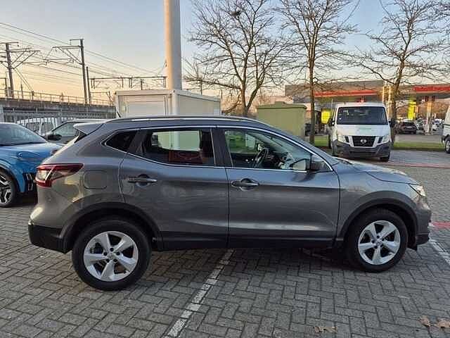 Nissan Qashqai DIG-T Urban Edition DCT