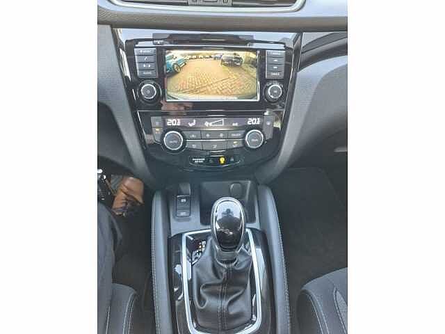 Nissan Qashqai DIG-T Urban Edition DCT