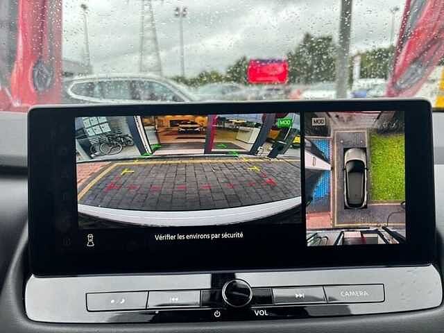 Nissan Qashqai Mild-Hybrid N-Connecta Xtronic