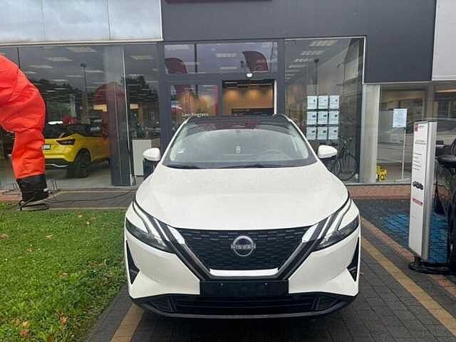 Nissan Qashqai Mild-Hybrid N-Connecta Xtronic
