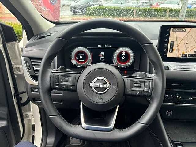 Nissan Qashqai Mild-Hybrid N-Connecta Xtronic