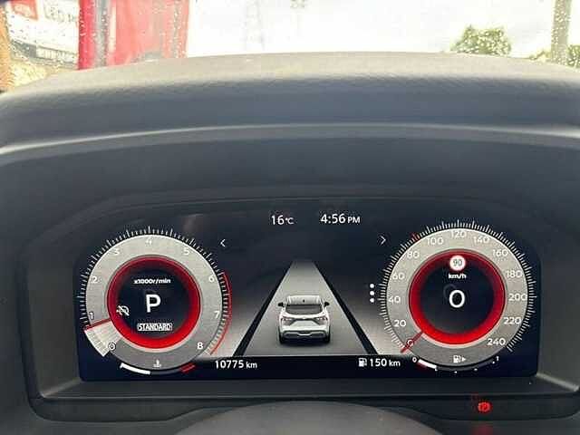 Nissan Qashqai Mild-Hybrid N-Connecta Xtronic