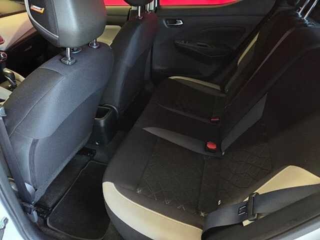 Nissan Micra IG-T N-Design / Automaat