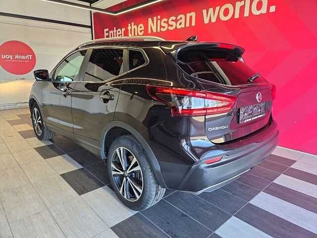 Nissan Qashqai DIG-T N-Connecta / Design Pack / Panodak
