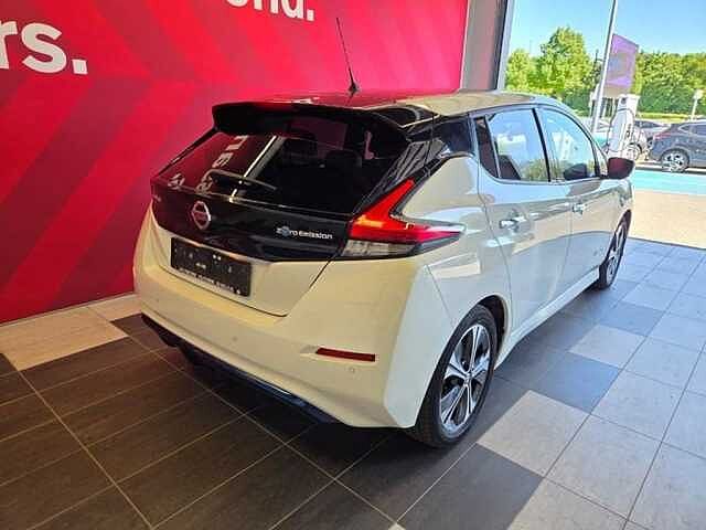 Nissan Leaf EV Tekna / 40kWh / Battery TOP