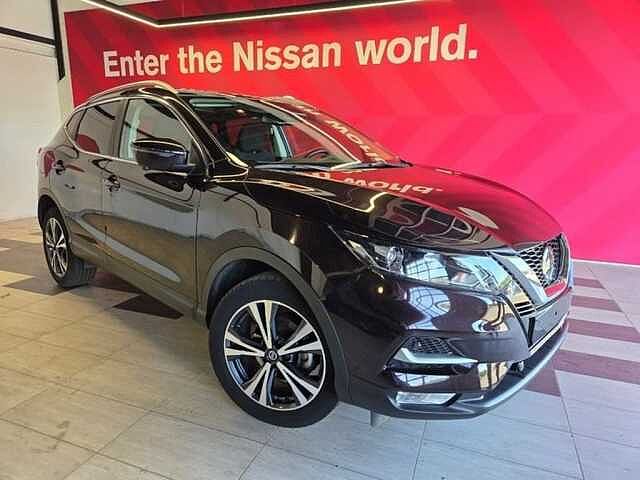 Nissan Qashqai DIG-T N-Connecta / Design Pack / Panodak