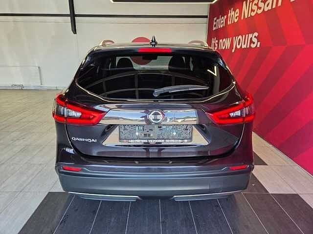 Nissan Qashqai DIG-T N-Connecta / Design Pack / Panodak
