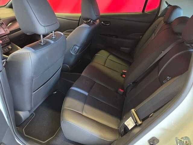 Nissan Leaf EV Tekna / 40kWh / Battery TOP