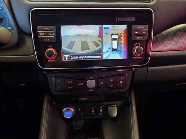Nissan Leaf EV Tekna / 40kWh / Battery TOP