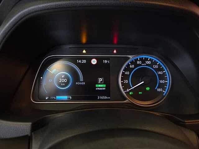 Nissan Leaf EV Tekna / 40kWh / Battery TOP