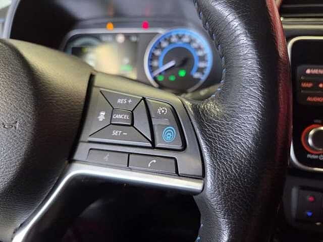 Nissan Leaf EV Tekna / 40kWh / Battery TOP