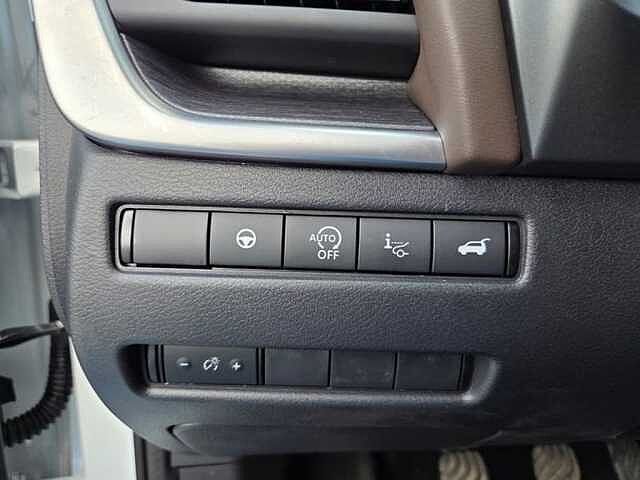 Nissan Qashqai Mild-Hybrid Tekna - 23.500 ex btw