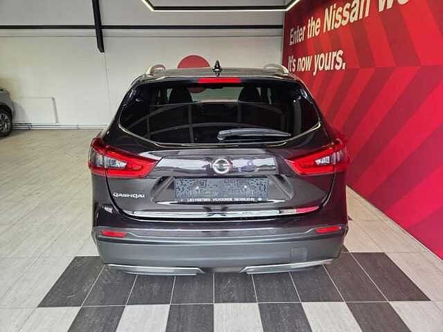 Nissan Qashqai 1.2 DIG-T / N-Connecta+ / Xtronic / 360 / Pano