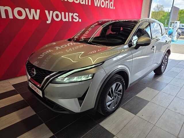 Nissan Qashqai Mild-Hybrid Acenta / Camera / Panodak