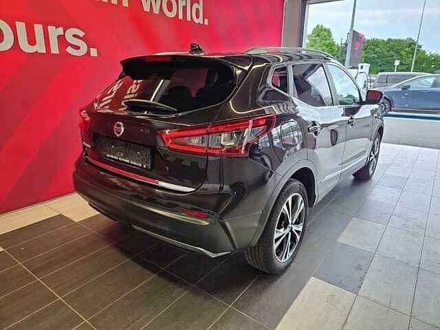 Nissan Qashqai 1.2 DIG-T / N-Connecta+ / Xtronic / 360 / Pano