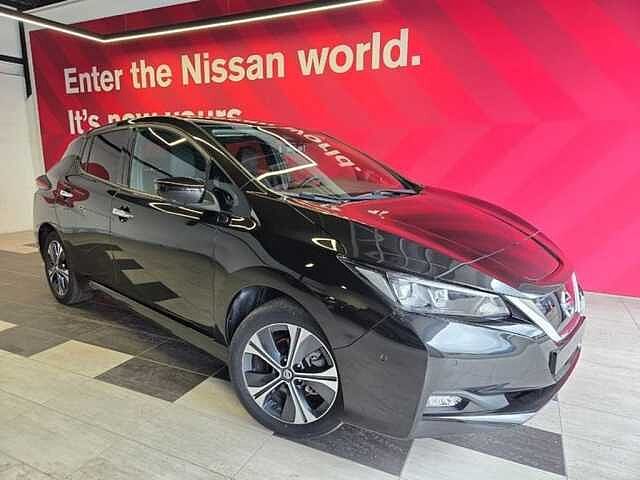 Nissan Leaf 62 kWh Tekna / Full Options / &euro;16.950 ex btw