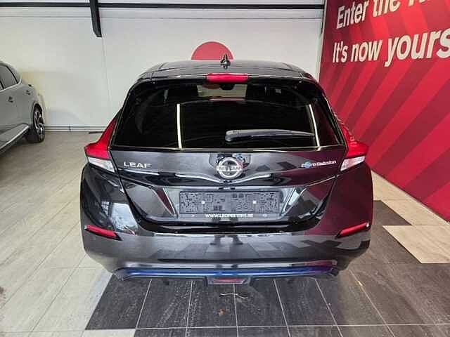 Nissan Leaf 62 kWh Tekna / Full Options / &euro;16.950 ex btw