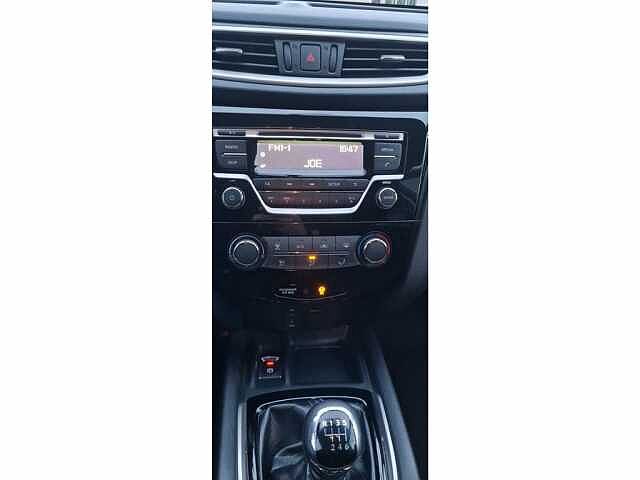 Nissan X-Trail 1.6 BENZINE Visia