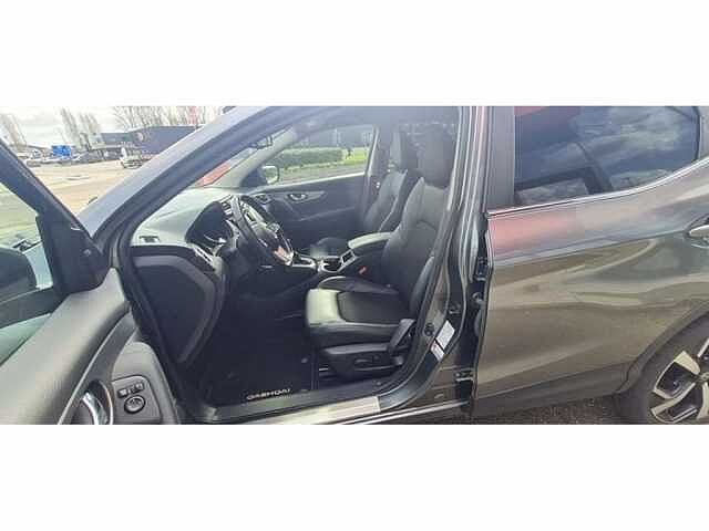Nissan Qashqai DIG-T N-Connecta DCT