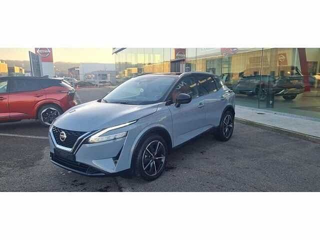 Nissan Qashqai Tekna 1.3 benz mt