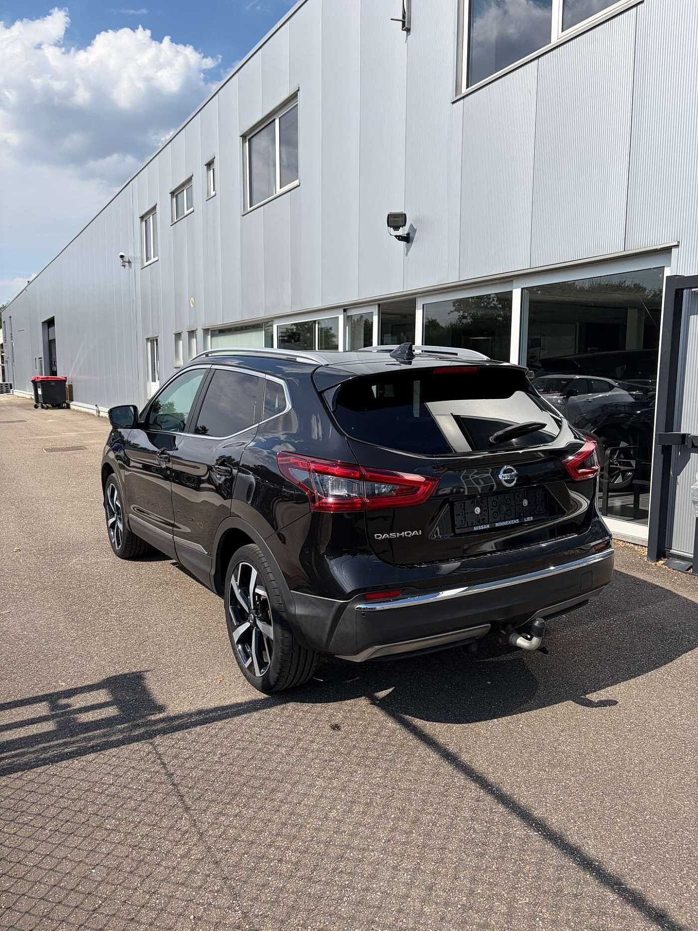 Nissan Qashqai Qashqai 1.3 DIG-T Tekna + Glass roof