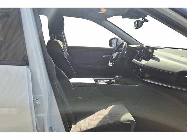 Nissan X-Trail Mild-Hybrid 163 X-Tronic N-Connecta 7 Zitplaatsen - Navigatie - Cruise control