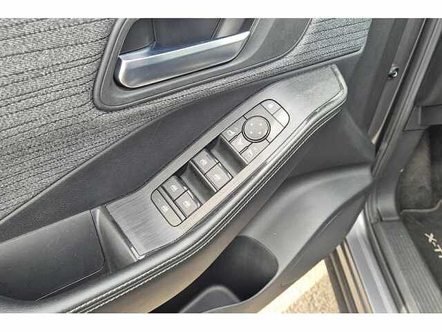 Nissan X-Trail N-Connecta HYBRID GPS / 360° CAMERA / AUTOM. AIRCO/ OPEN PANO dak 7PLAATSEN / CR