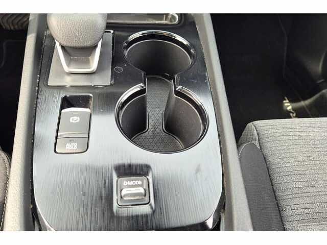 Nissan X-Trail N-Connecta HYBRID GPS / 360° CAMERA / AUTOM. AIRCO/ OPEN PANO dak 7PLAATSEN / CR