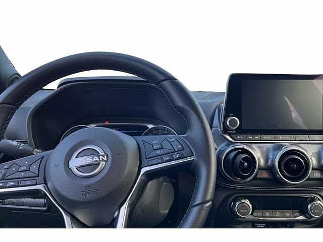 Nissan Juke 1.6 Hybrid 145 N-Connecta | Navi | Cruise | Keyless | Camera