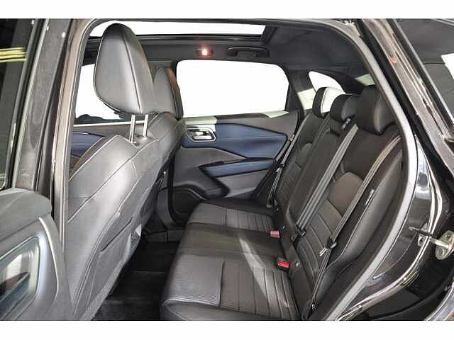 Nissan Qashqai MHEV 116KW Business Premium Xtronic Automaat/Navigatie/360 camera/Pano Dak/Elekt