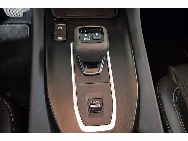Nissan Qashqai MHEV 116KW Business Premium Xtronic Automaat/Navigatie/360 camera/Pano Dak/Elekt