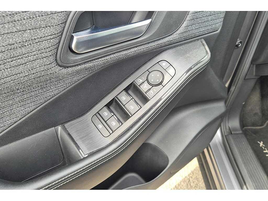 Nissan X-Trail N-Connecta HYBRID GPS / 360° CAMERA / AUTOM. AIRCO/ OPEN PANO dak 7PLAATSEN / CR