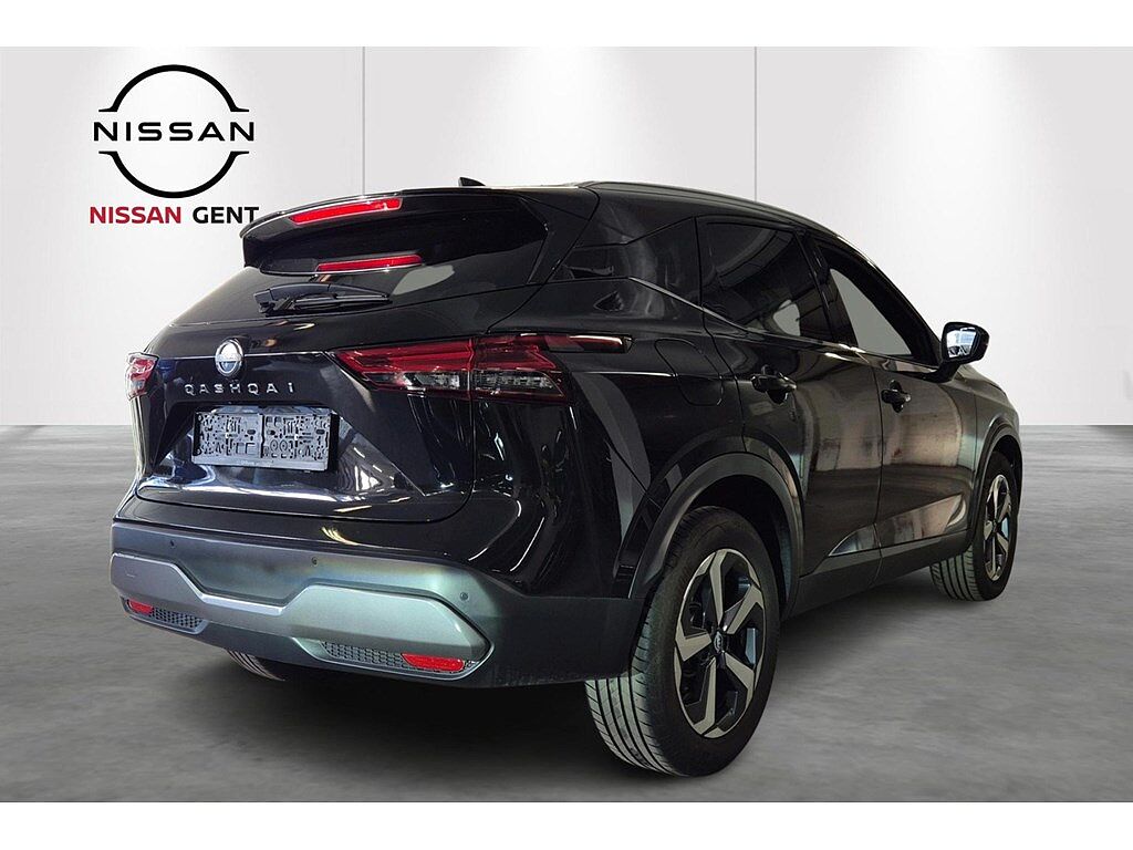 Nissan Qashqai MHEV 116KW Business Premium Xtronic Automaat/Navigatie/360 camera/Pano Dak/Elekt