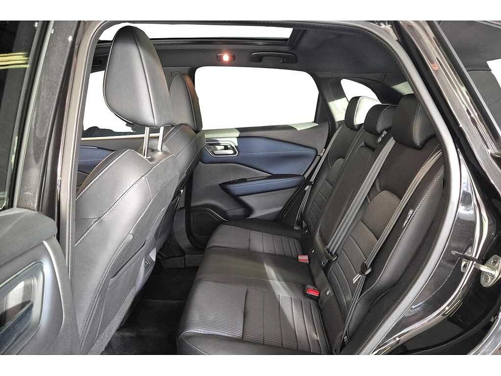 Nissan Qashqai MHEV 116KW Business Premium Xtronic Automaat/Navigatie/360 camera/Pano Dak/Elekt