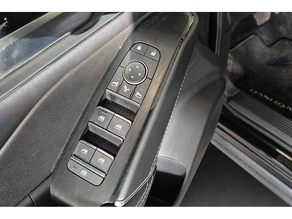 Nissan Qashqai MHEV 116KW Business Premium Xtronic Automaat/Navigatie/360 camera/Pano Dak/Elekt