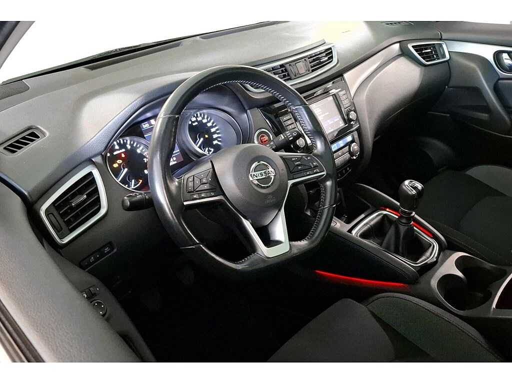Nissan Qashqai DIG-T 140 N-Connecta | Pano | Navi | 360°