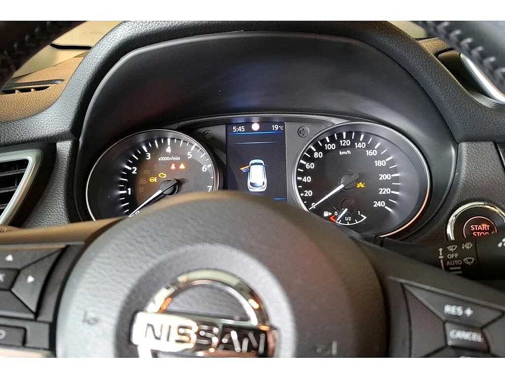 Nissan Qashqai DIG-T 140 N-Connecta | Pano | Navi | 360°