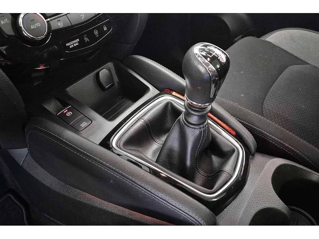 Nissan Qashqai DIG-T 140 N-Connecta | Pano | Navi | 360°