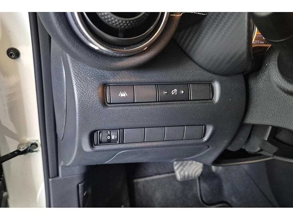 Nissan Juke 1.6 Hybrid 145 N-Design Automaat/Camera achteraan/Cruise Control/Parkeersensoren