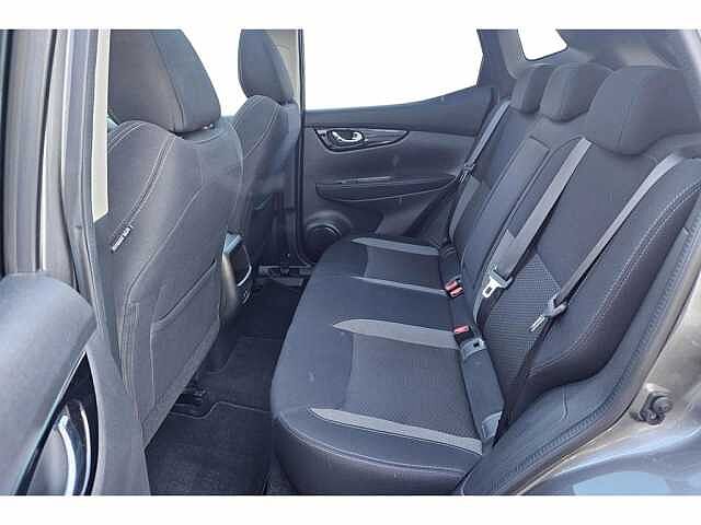 Nissan Qashqai 1.3 Dig-t 140pk N-Connecta + Design pack