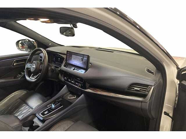 Nissan Qashqai Hybrid-Full-option-Aut-Airco-360Cam-GPS-Carplay