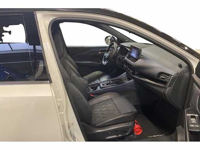 Nissan Qashqai Hybrid-Full-option-Aut-Airco-360Cam-GPS-Carplay