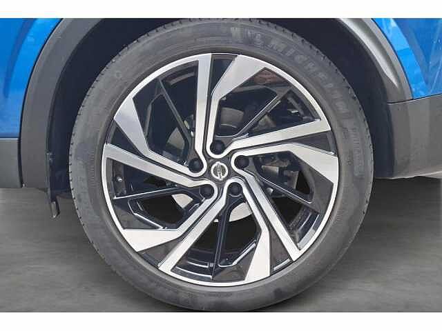 Nissan Qashqai 1.3 Mhev 158pk MT full option