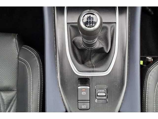 Nissan Qashqai 1.3 Mhev 158pk MT full option