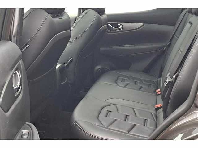 Nissan Qashqai DIG-T 160 EVAPO DCT Tekna
