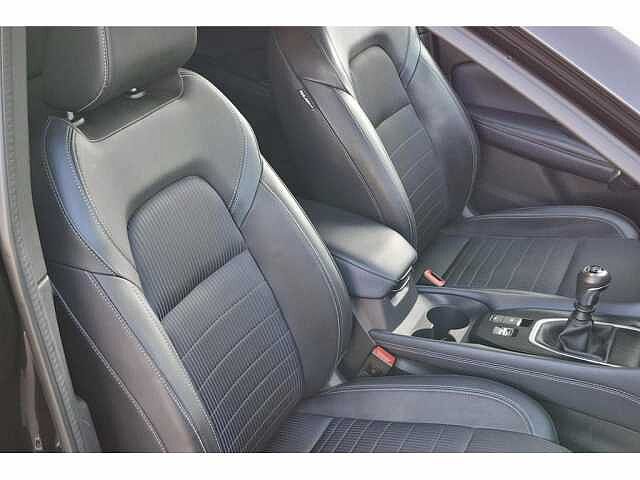 Nissan Qashqai Tekna-Carplay-360Cam-Gps-Airco