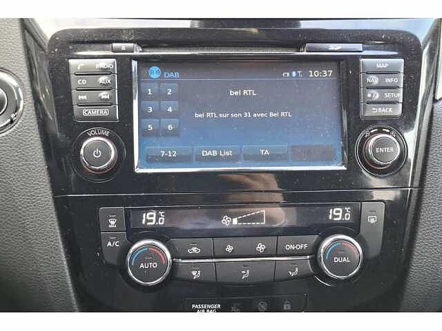 Nissan Qashqai 1.2 DIG-T N-Connecta + Design Pack