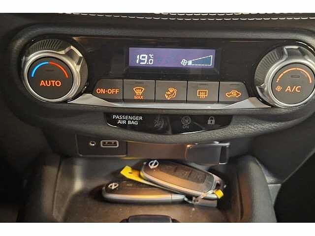 Nissan Juke Hybrid-AUT-Cam-Carplay-Airco-Sensoren