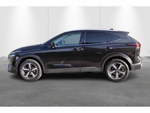 Nissan Qashqai 1.3 Mhev 140pk N-Connecta + Design Pack + easy pack